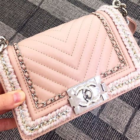 chanel handbag boy flap with chain